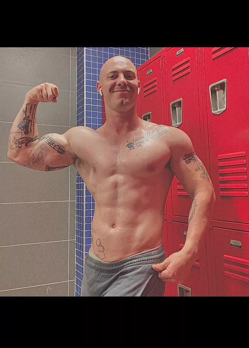 (M)27 first post here, maybe a nsfw one next time? posted by anotherhangover