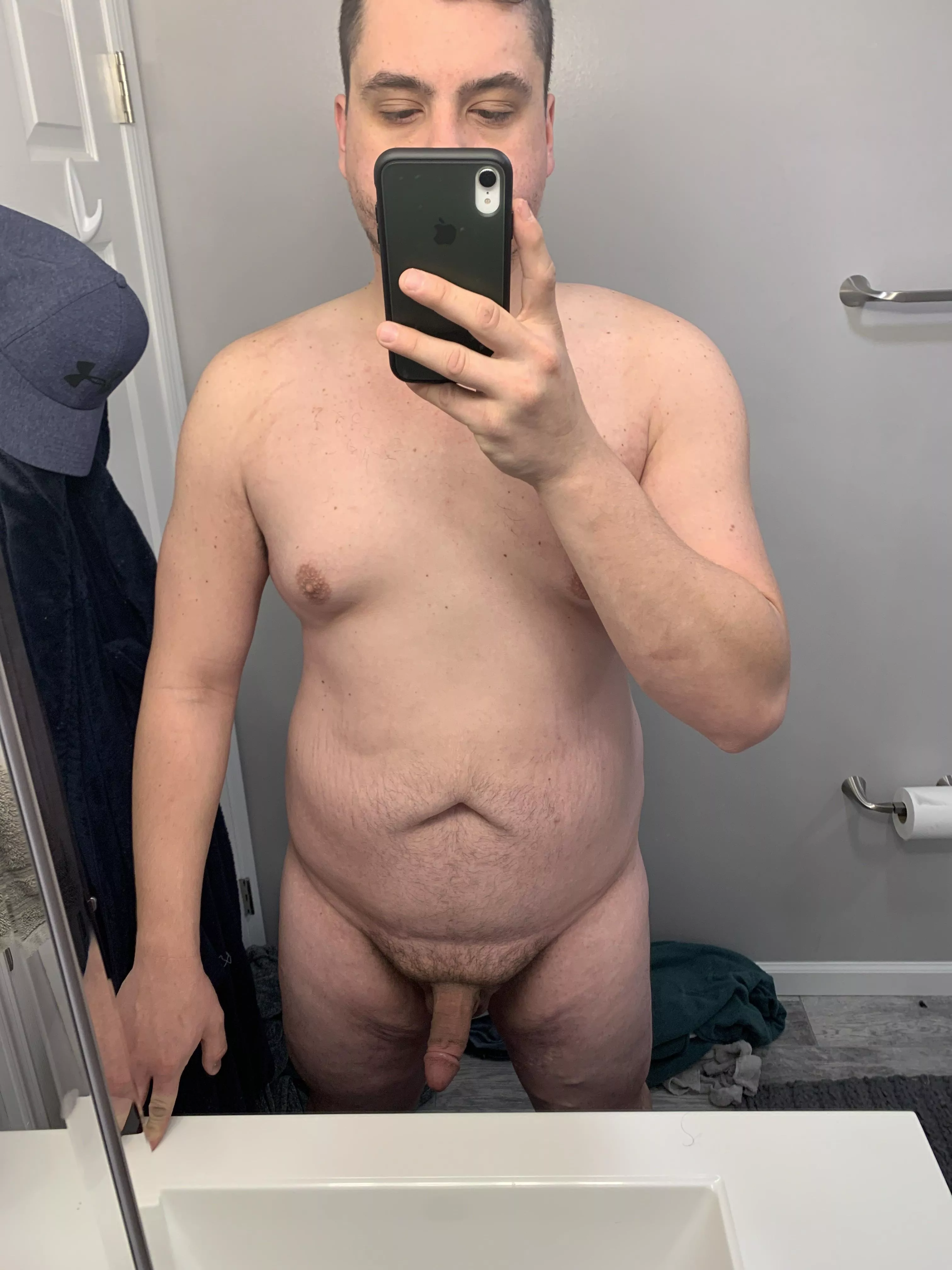 M30 6ft 240lbs, getting comfortable in my own skin posted by Fewfeul
