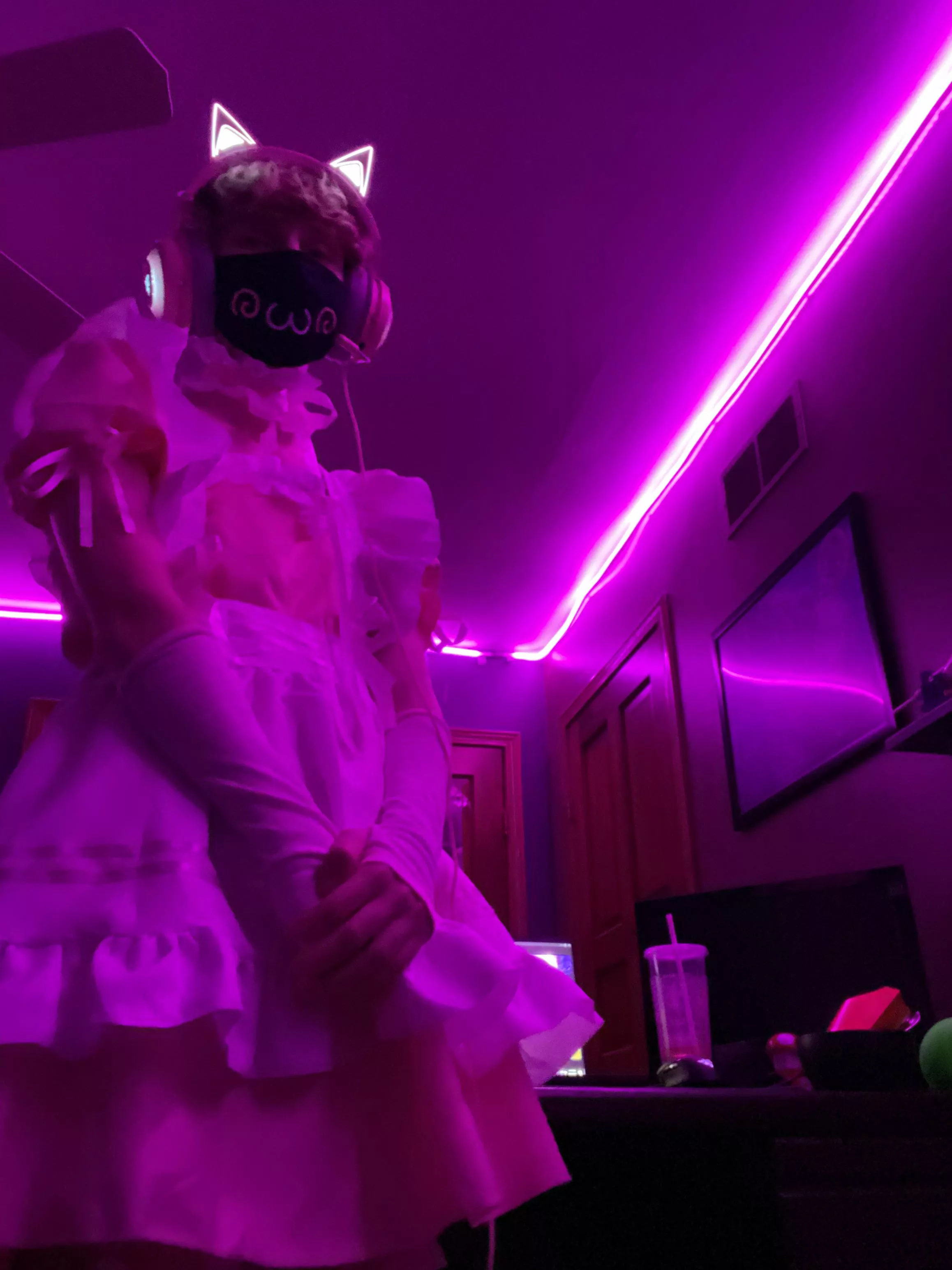 Maid Boi at your service :3 posted by C5FA