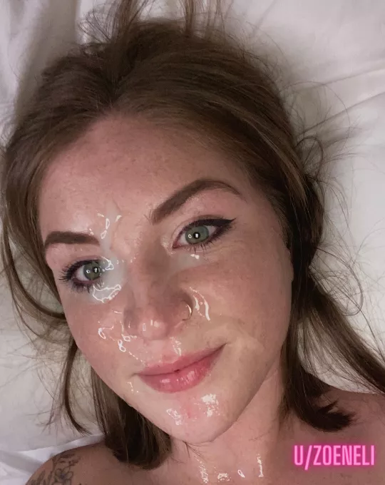 Make a mess of my face, pls 🥺 posted by zoeneli