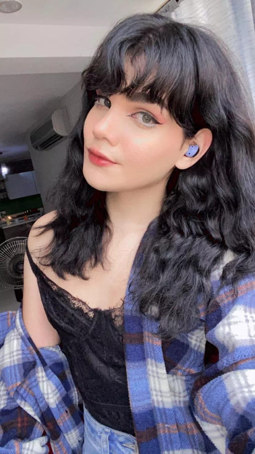 make me your baby girl 🙈💖🌸 posted by samaramagica