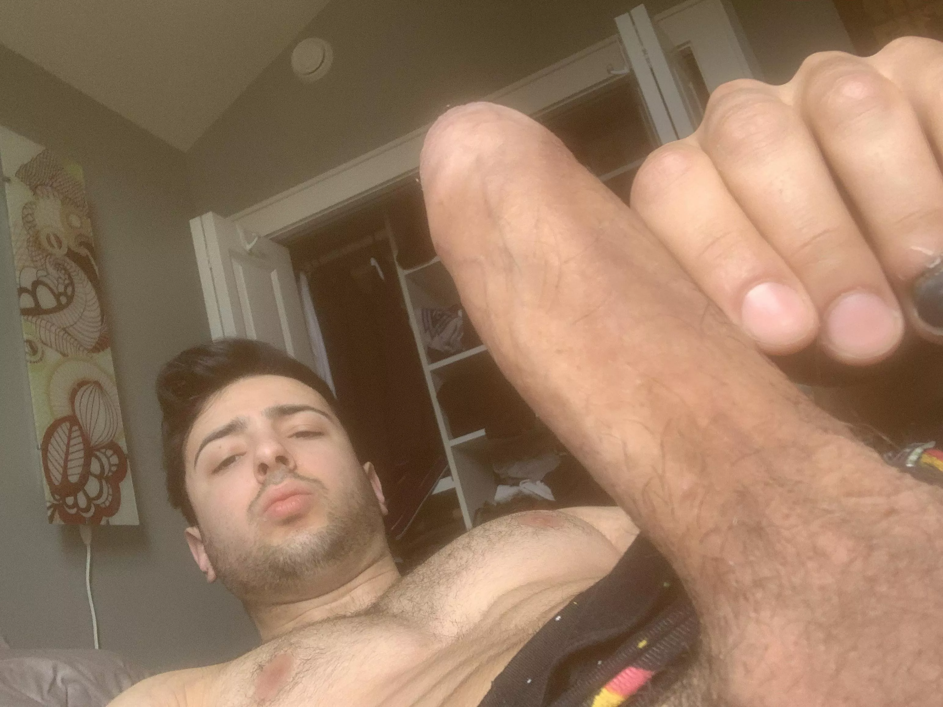 Make my cock explode posted by Italiannboy