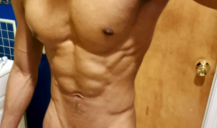 [M]aking sure I reach this(154lbs) weight again by the end of next month. by tvsk91