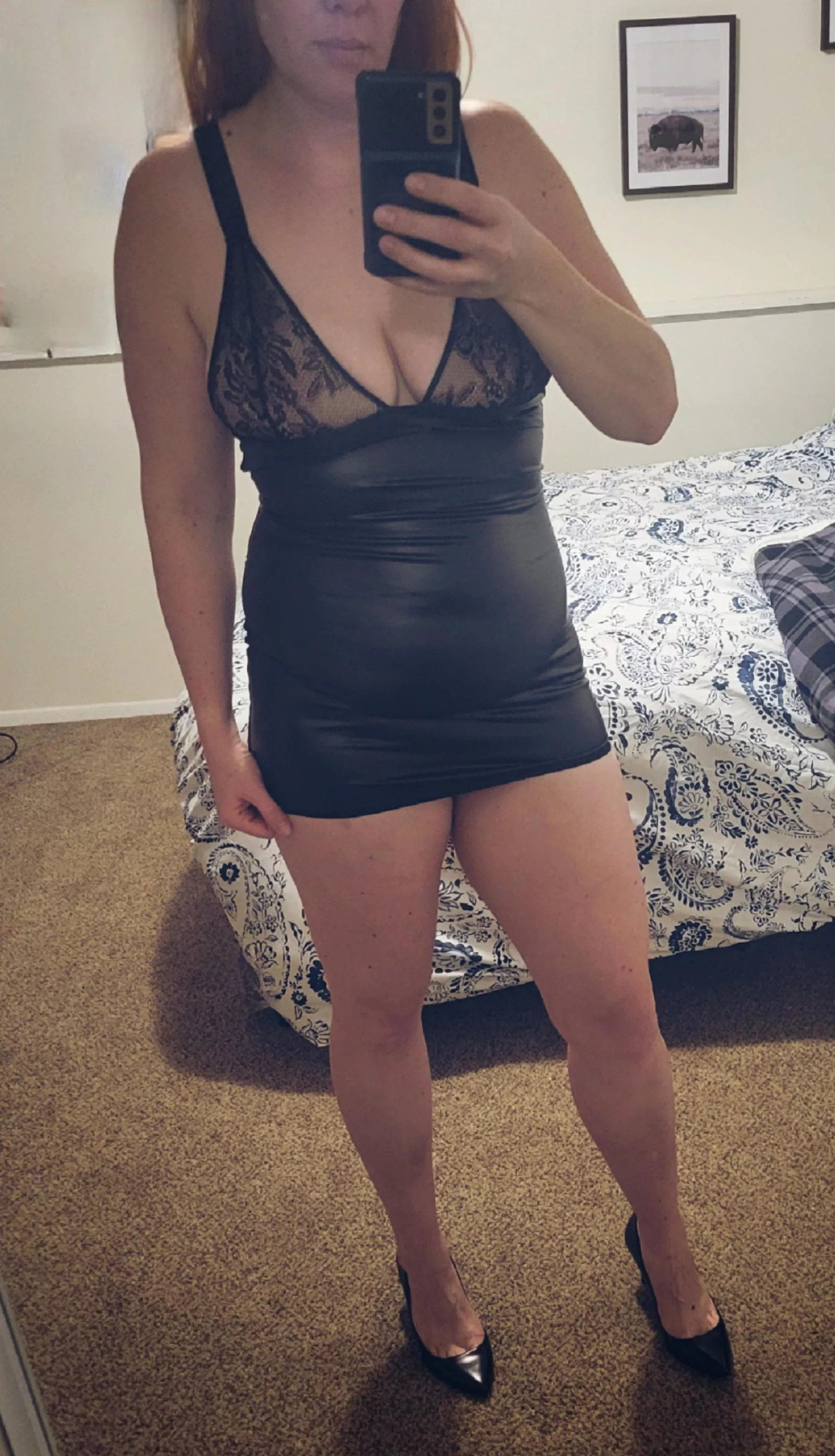 Mama didn't get all dressed up for nothing... posted by LeoKatOnFire