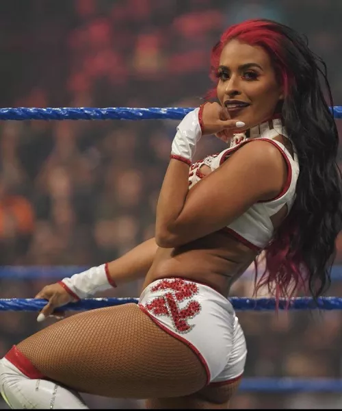 Mami Vega, short and stacked🤤🍑 by VELVET_THUNDER____