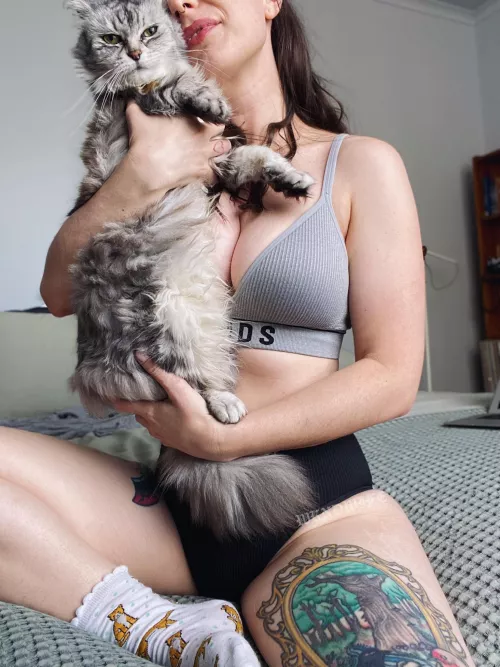 Managed to capture both my kitty and titties 🥰 [f] by WKNDWIFE