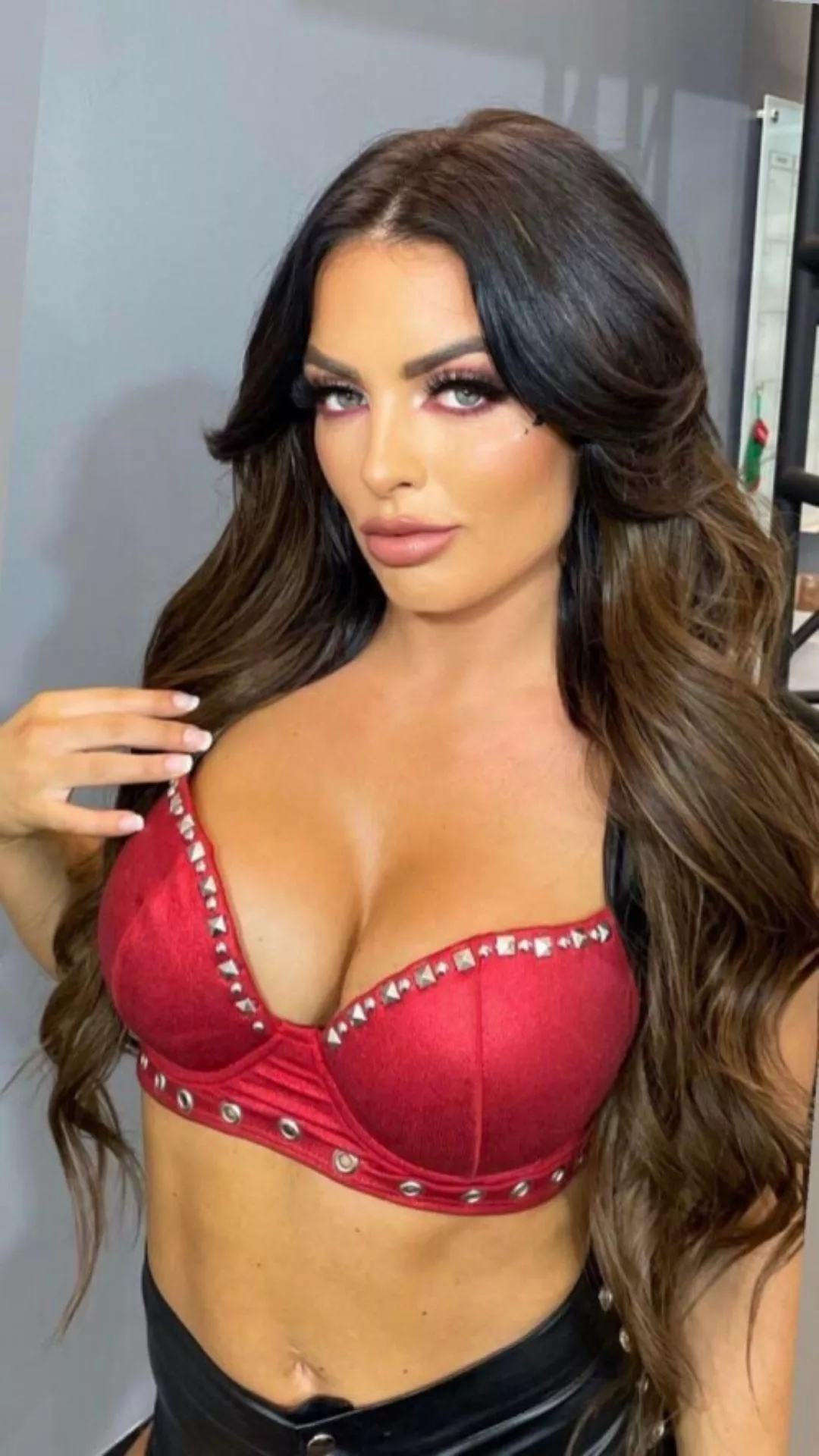 Mandy Rose posted by BurnerAccount3126