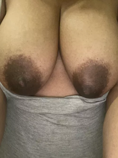 Manhattan or Jersey attractive biracial submissive female seeks alpha dominant white master by ebonypiggy