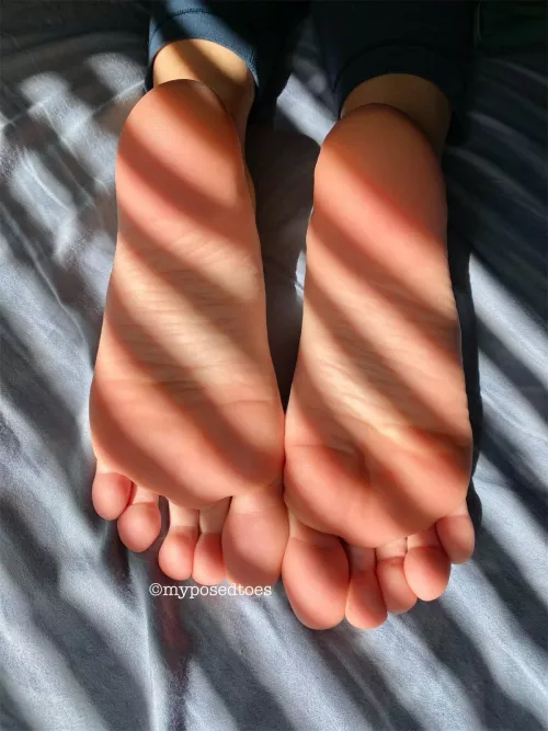 March Madness or my feet? Pick one 😊🦶 by myposedtoes
