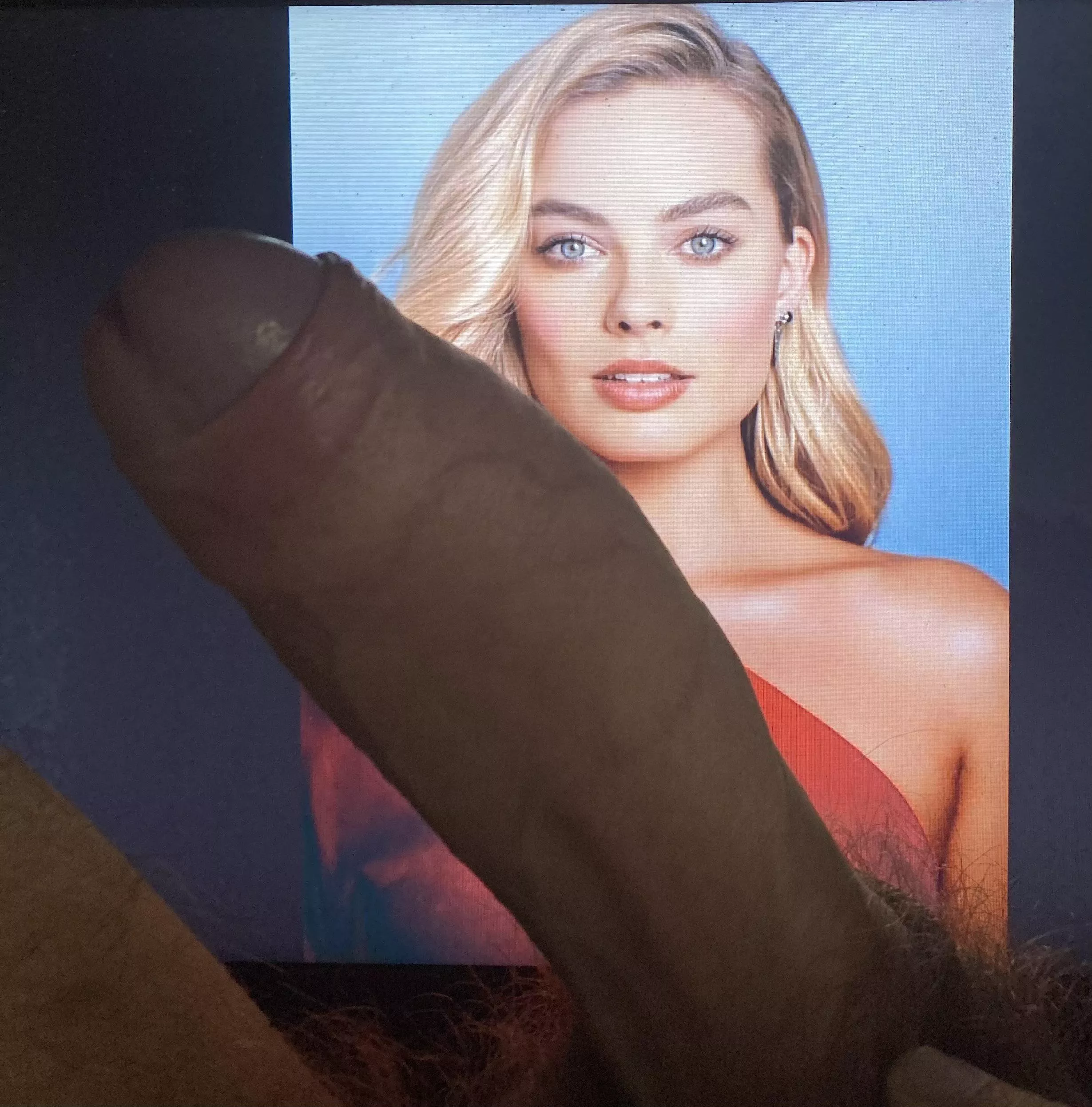 Margot Robbie posted by unbelieved14