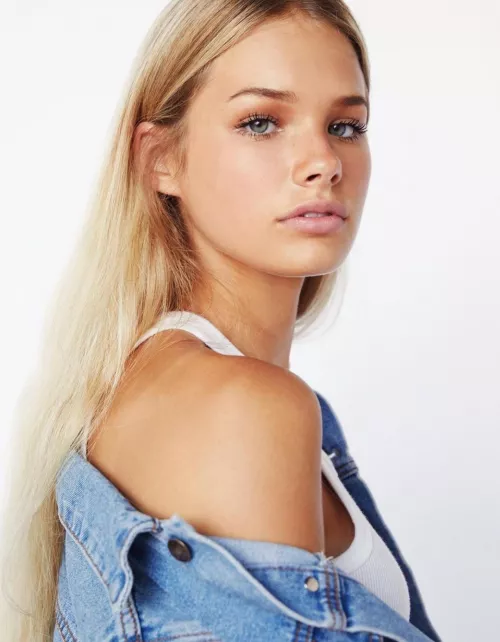 Mari Lederman by Markvanbaar