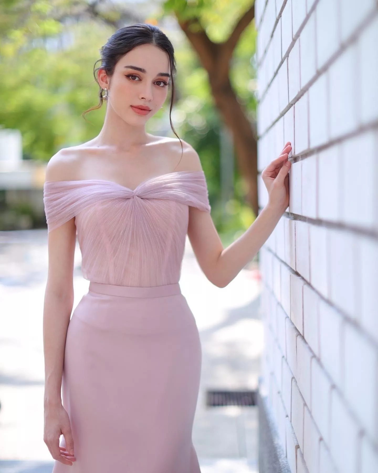 Maria Hoerschler posted by shbmpl