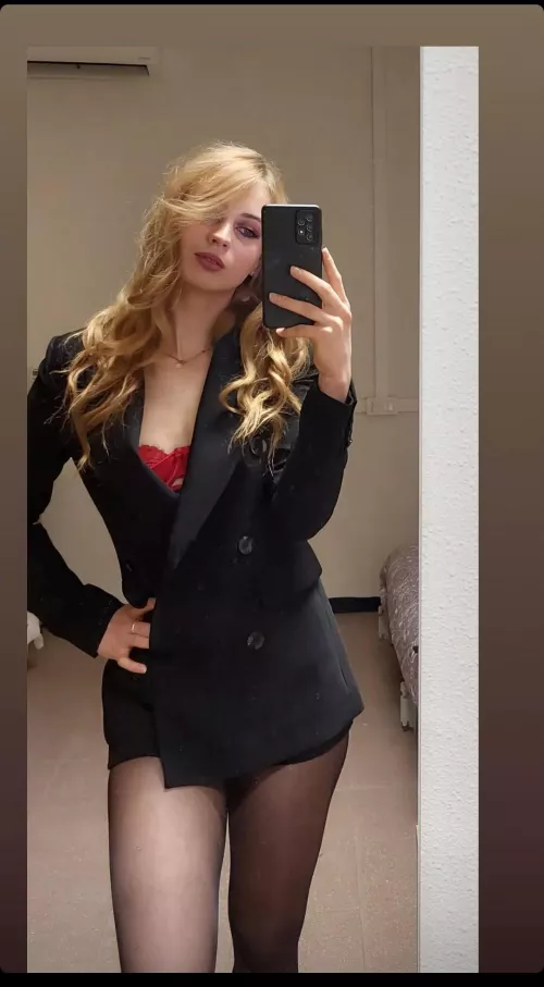 Maria Roberta Gherca by BrushDifficult3426