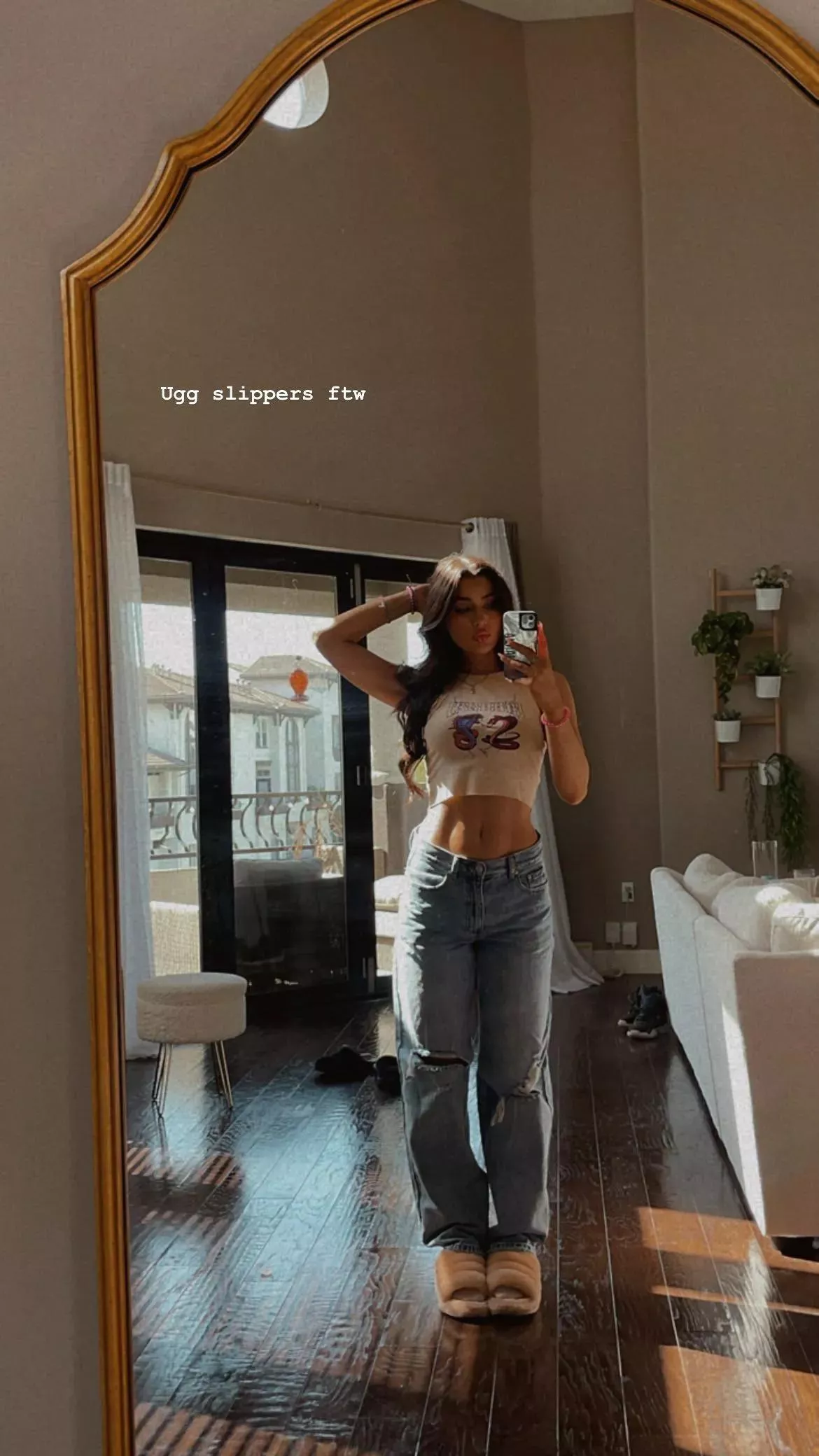 Marianna Rozmajzl 2022-05-01 posted by LawnOfTheRay