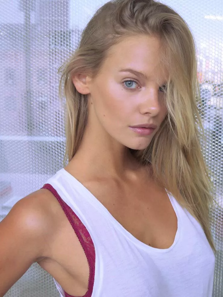 Marloes Horst posted by bobbyUP-MKII