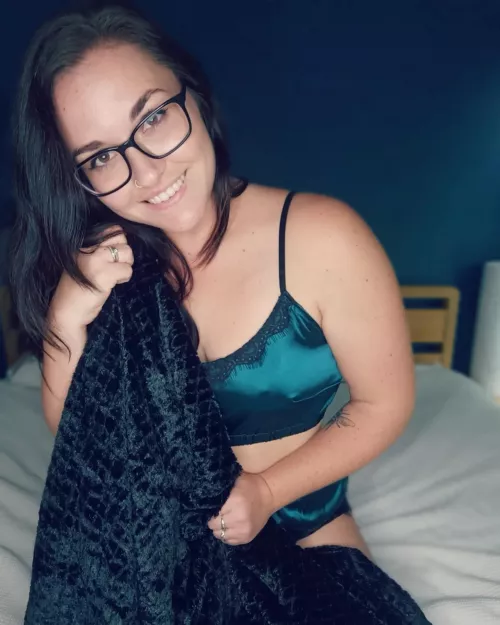 Married...yes, monogamous...no 🥰 by emmyr_osa