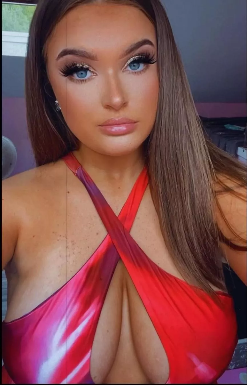 massive tits posted by GlitteringPanic9123