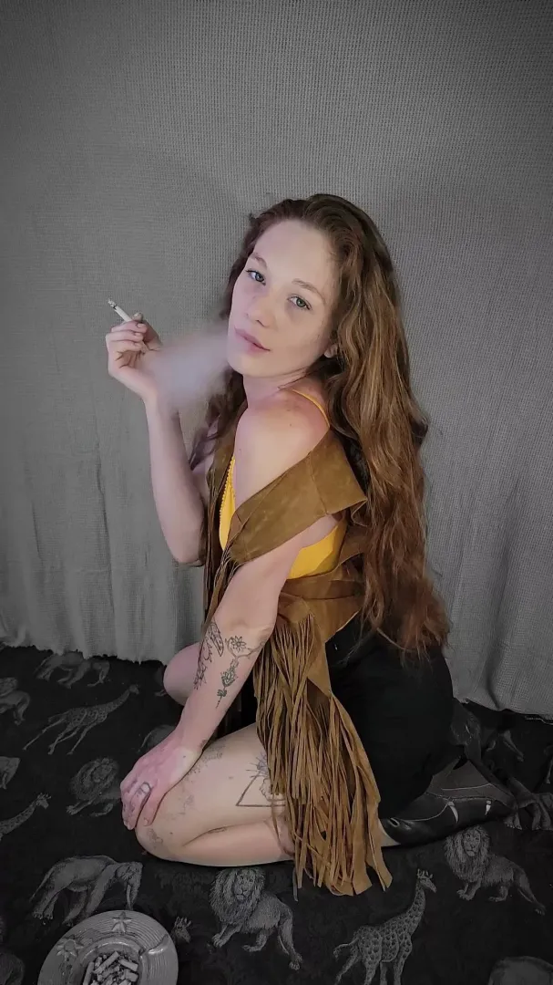 may the smell of my cigarettes stay on my skin for days to come posted by G0ddessm0mmy