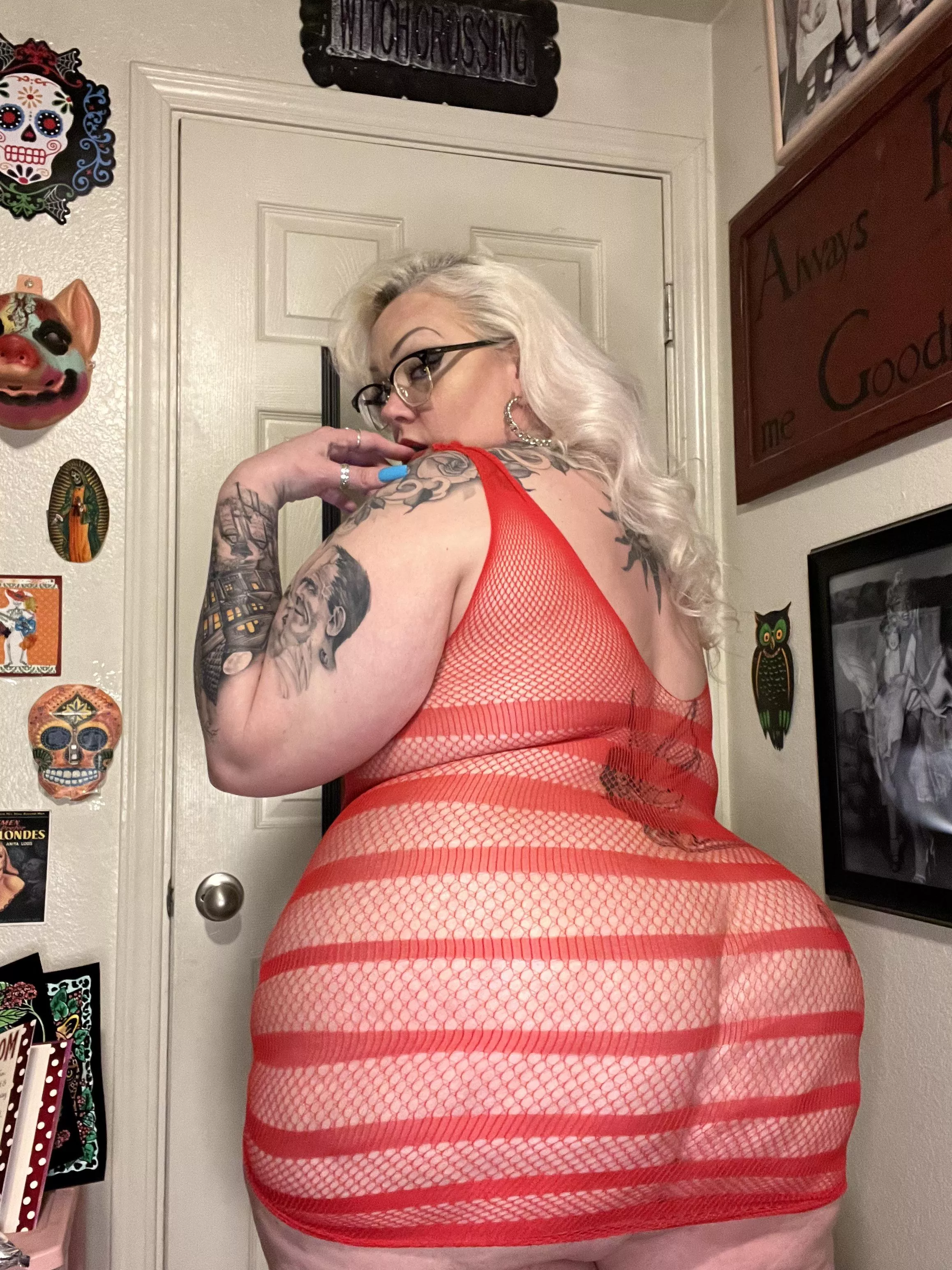 Maybe I should change before going out?? posted by curvybarbietoo