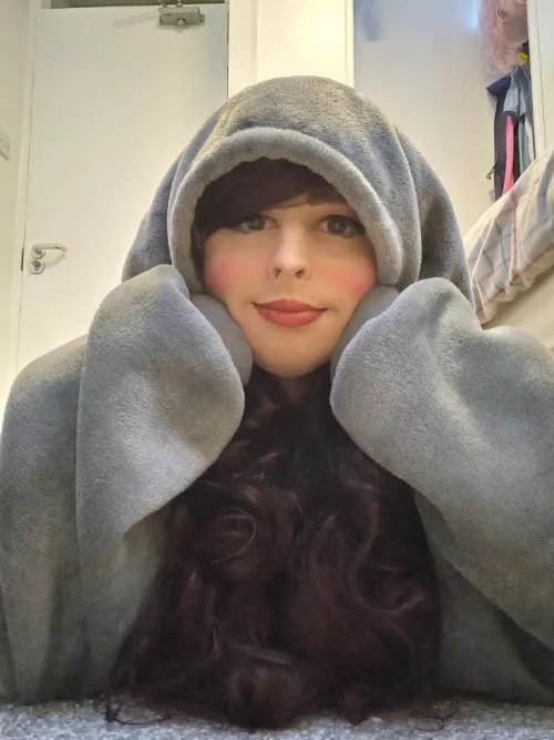 Maybe we could kiss and cuddle 🤗 by cd_meeko