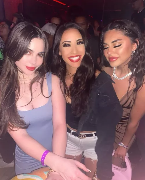 McKayla Maroney and friends night out by wrongway_feldman