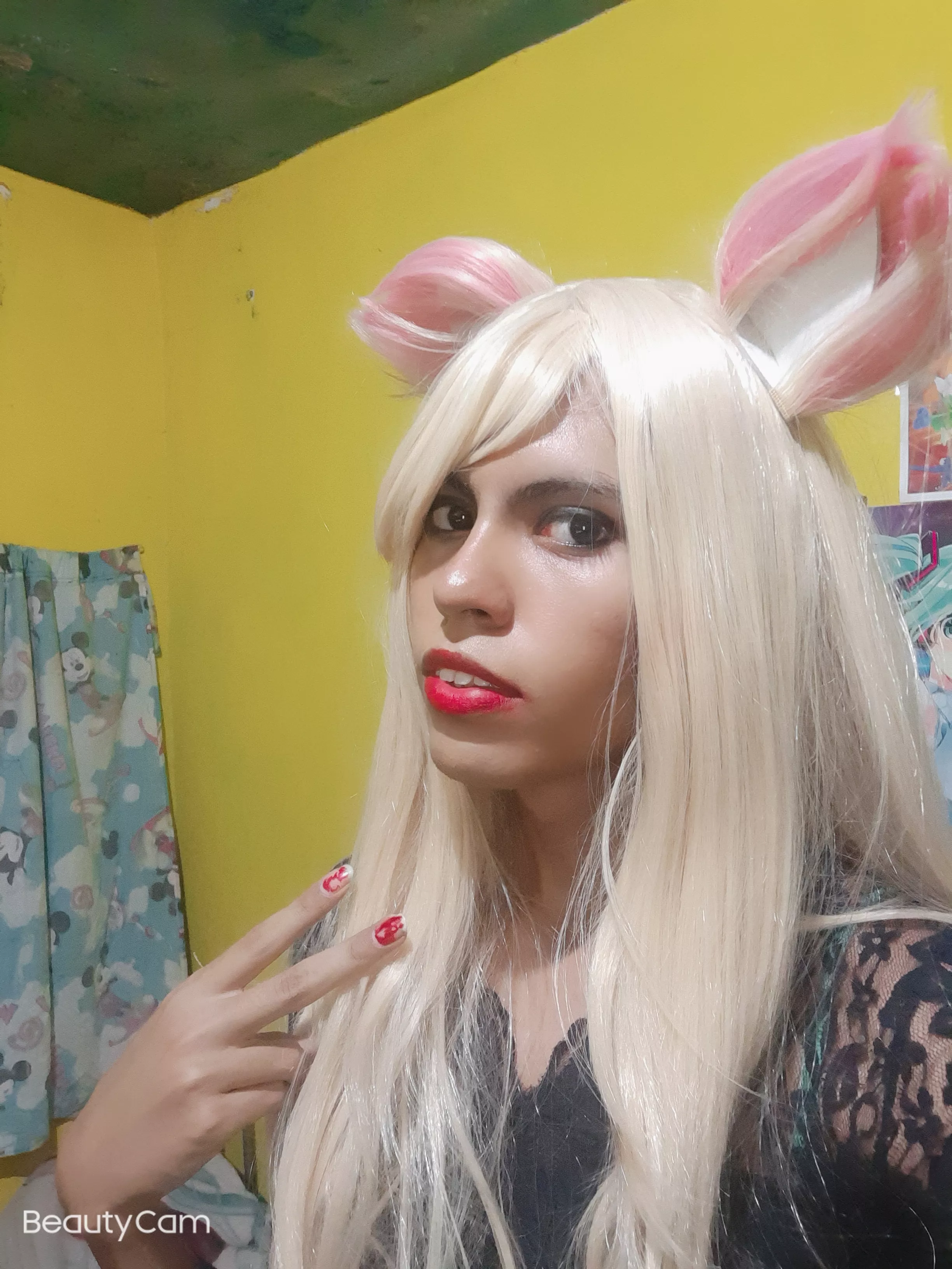 me ♥ posted by Impressive-Gap-414