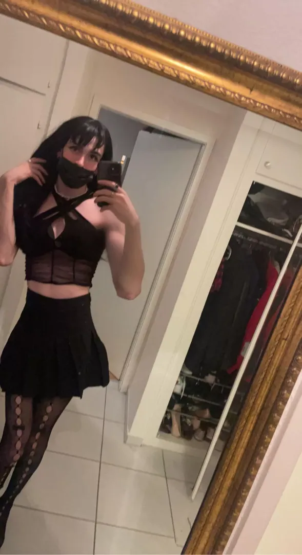 Me doing boy things 💅🏻 posted by uaintcute