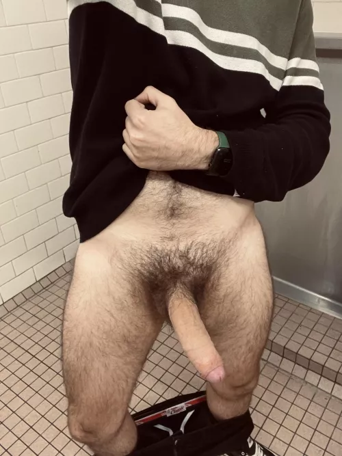 Meet me in the bathroom 😈 by jakiemavro