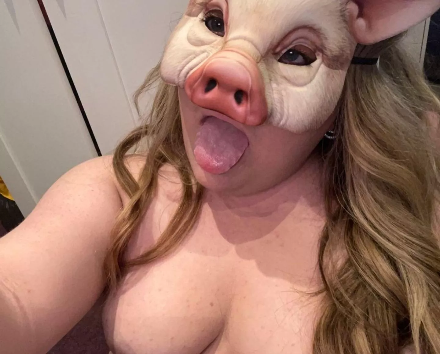 meet Piglette old job teacher new job hypno hog..... posted by Psychological-Lie-32