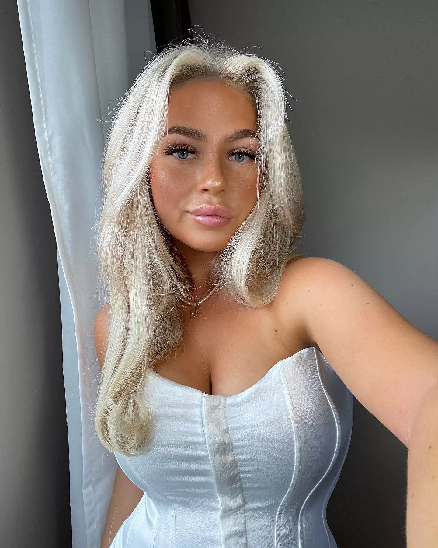 Melanie posted by mast0rz