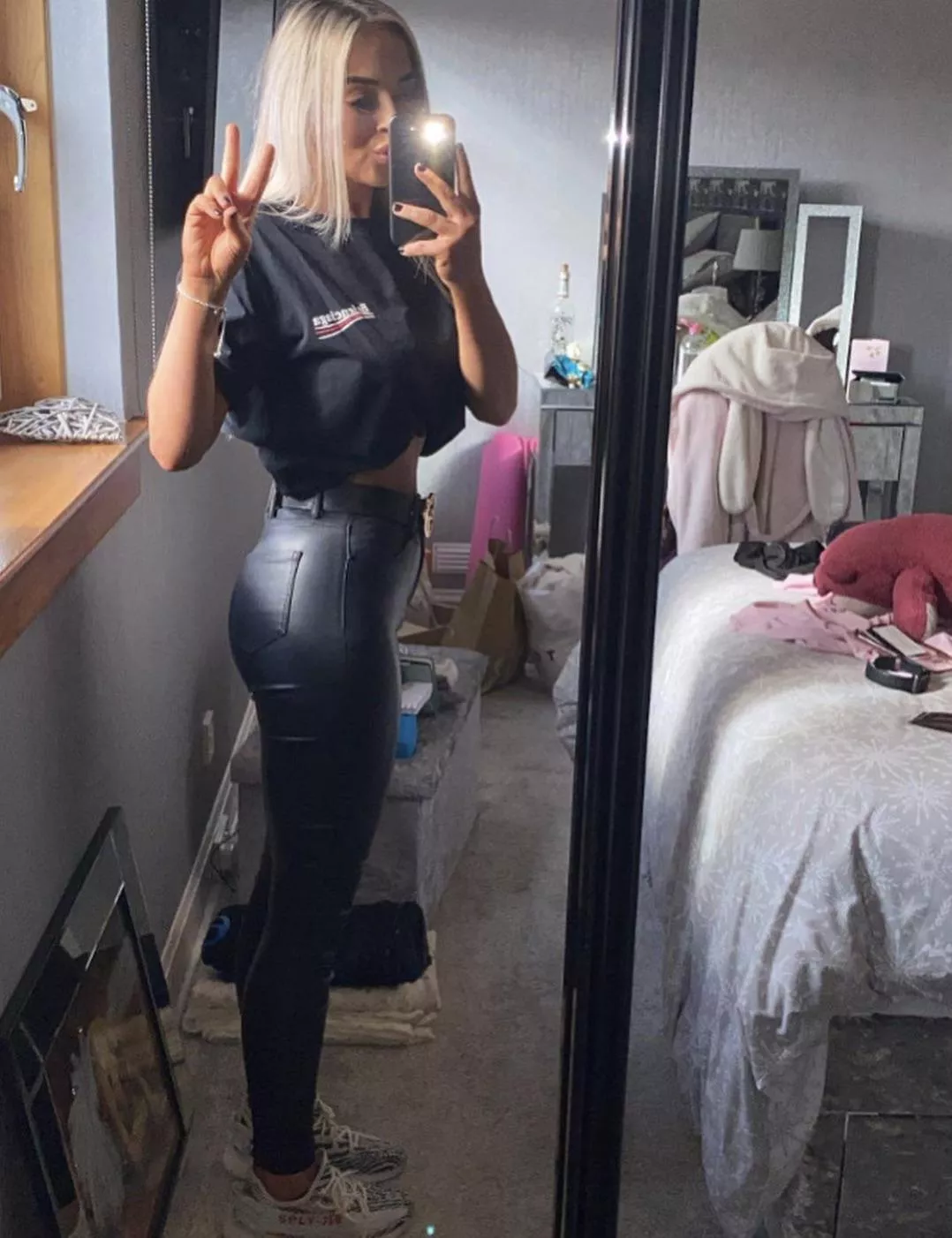 Melissa 🥵🥵🥵 posted by SlowAmphibian6001