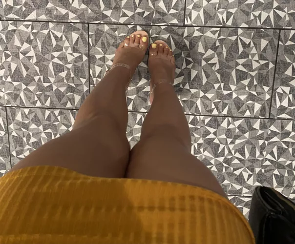 Mellow yellow by Yourfavoritelilbaby