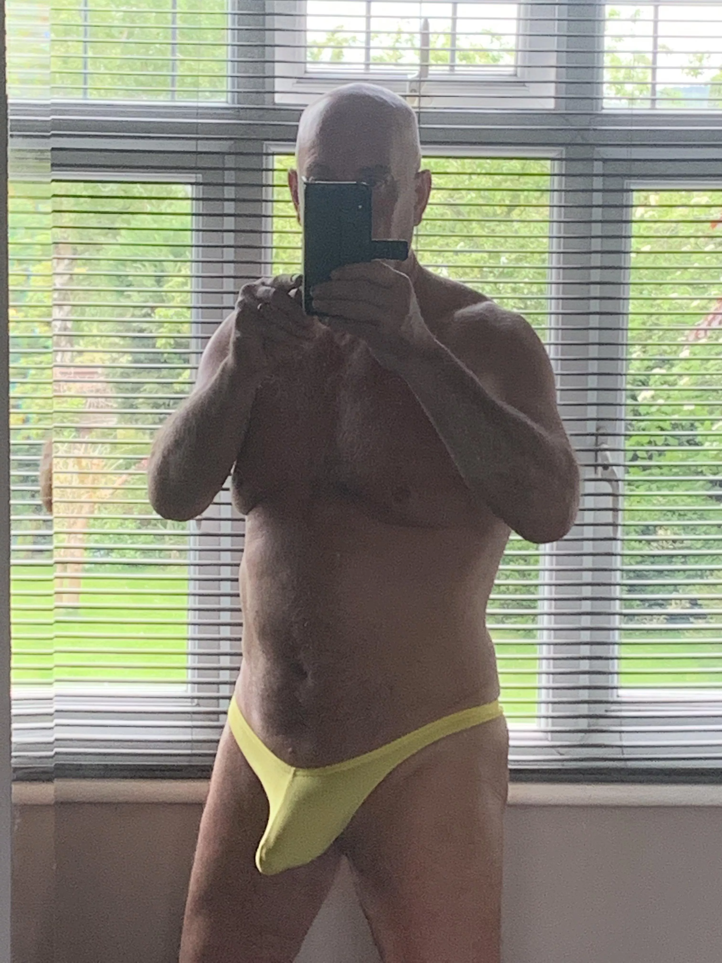 Mellow yellow posted by westmidlanderman