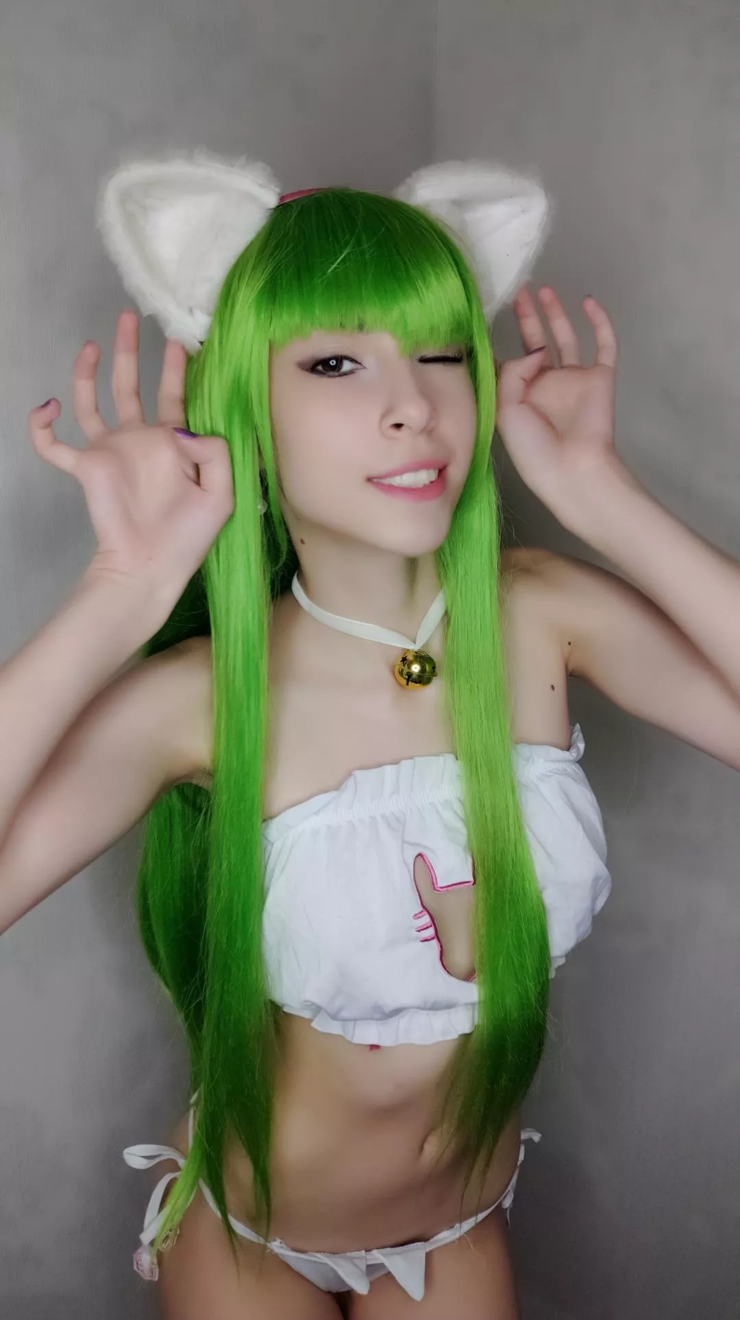 Meow 🐾 posted by marririn