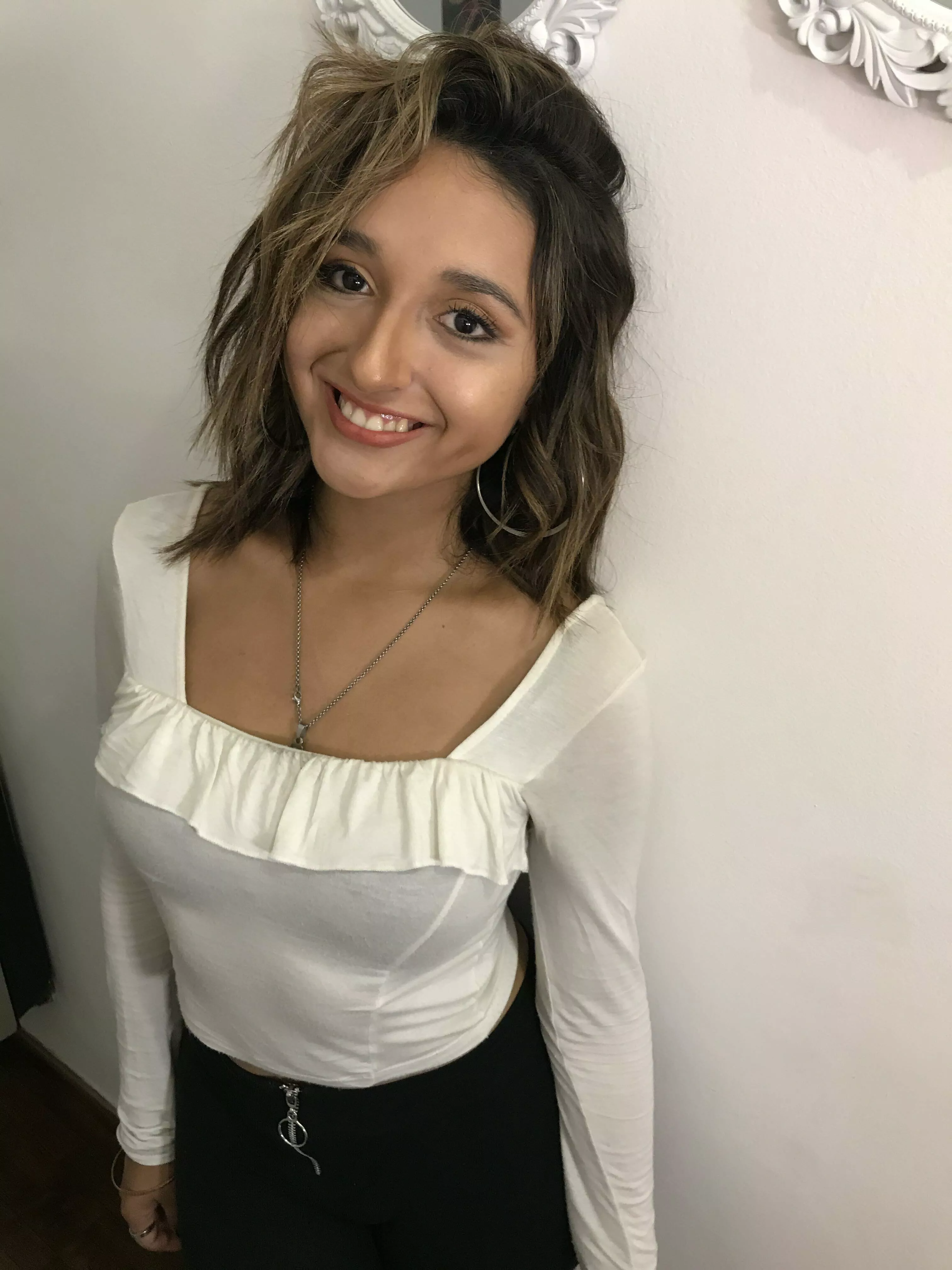 Meow meow😻😽 posted by lilyeees