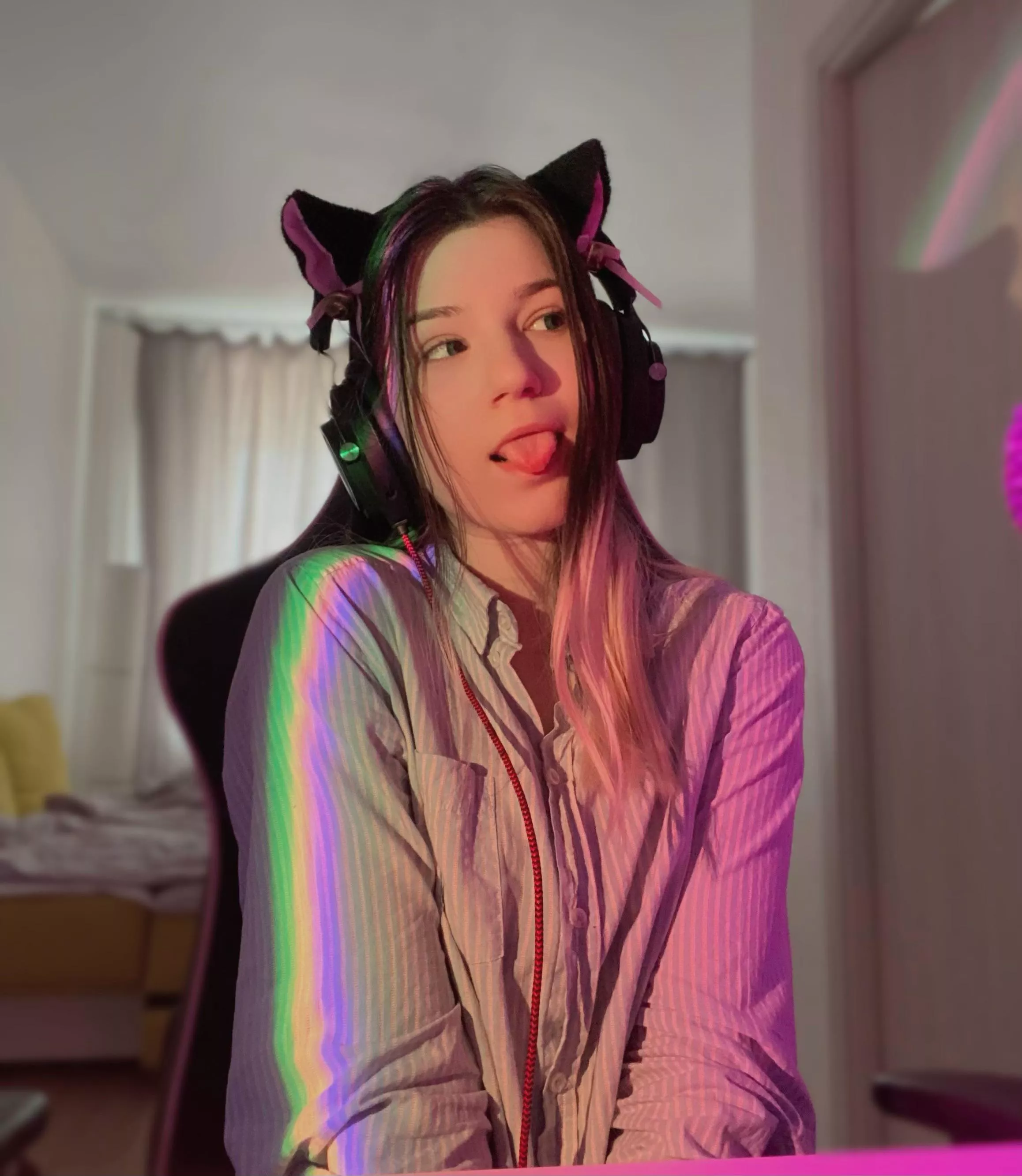 meoww ^-^ posted by yuki_moore