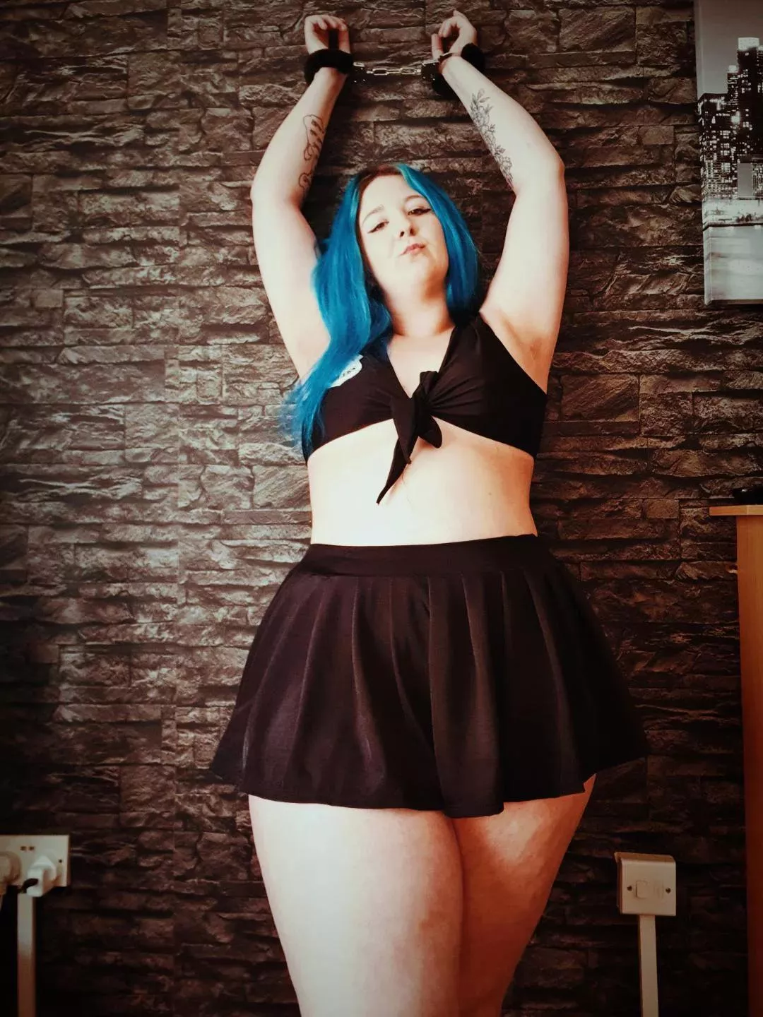 message me for a surprise 💦💦💦 posted by pregnantmary