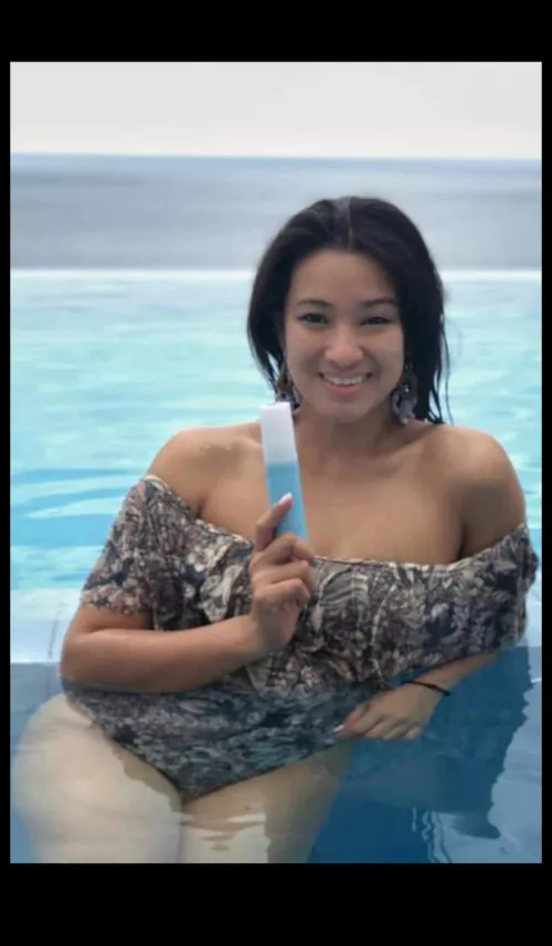 message me if you can trib her please be legit by Fantastic_Leg_86