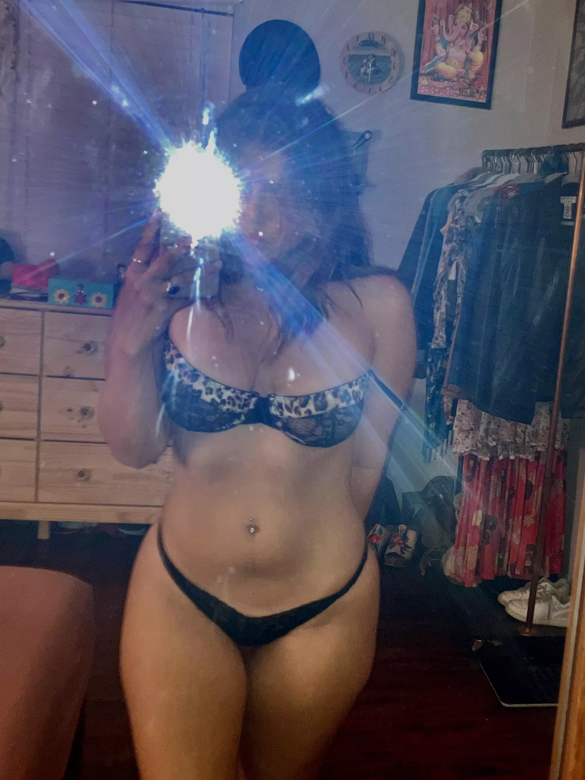 Message me what you’d rate my body 😜💦 posted by Rosebarlow