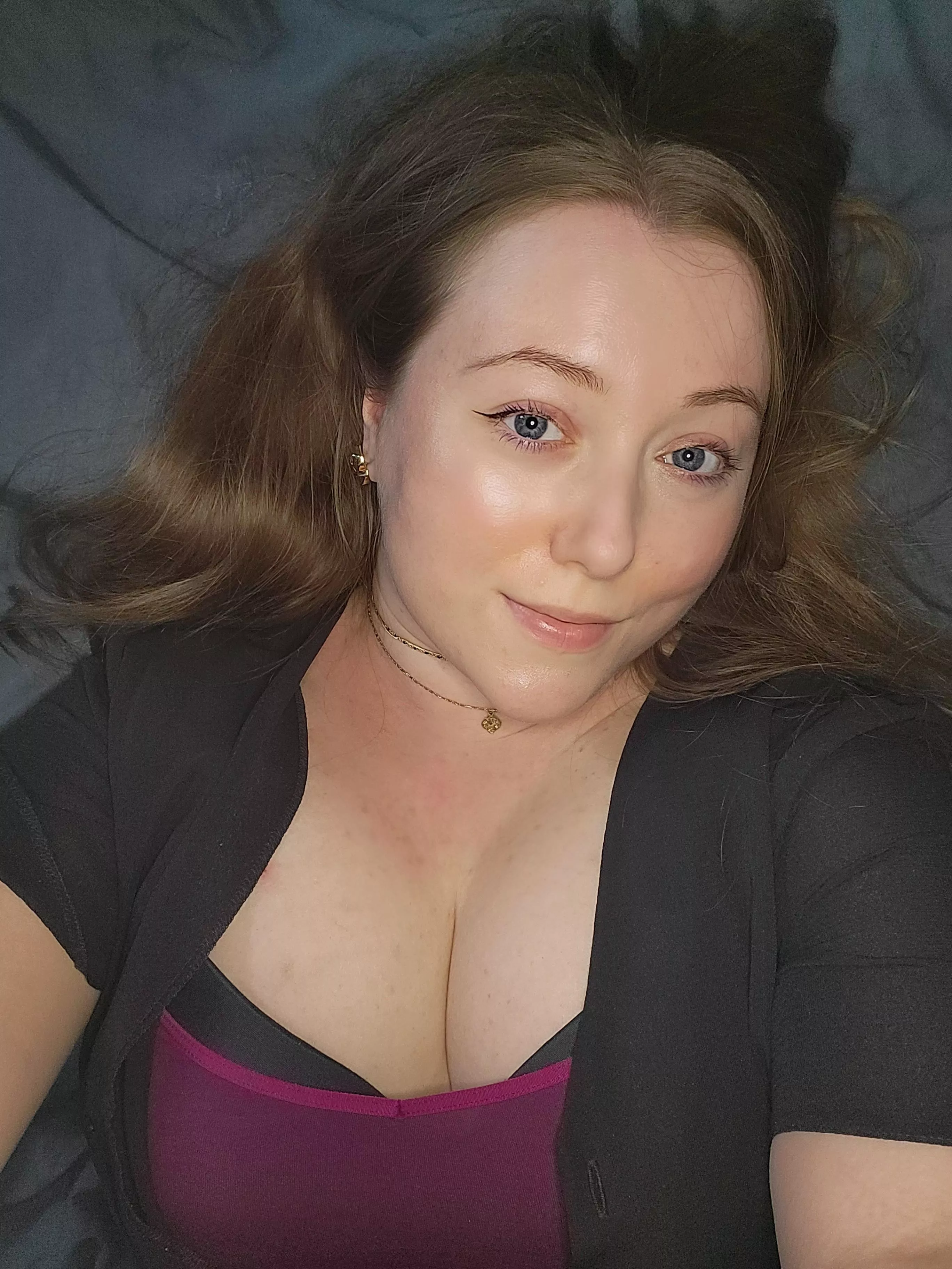 messy hair / sunburn :) | [f] posted by LilyMarie90