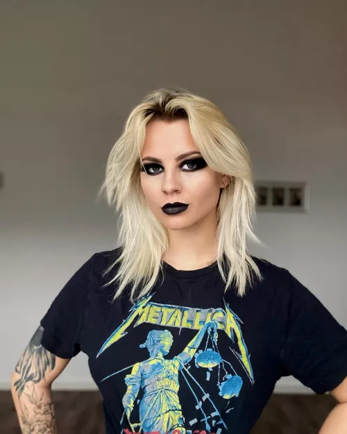 Metal (@melinapihale) by gooningaccount