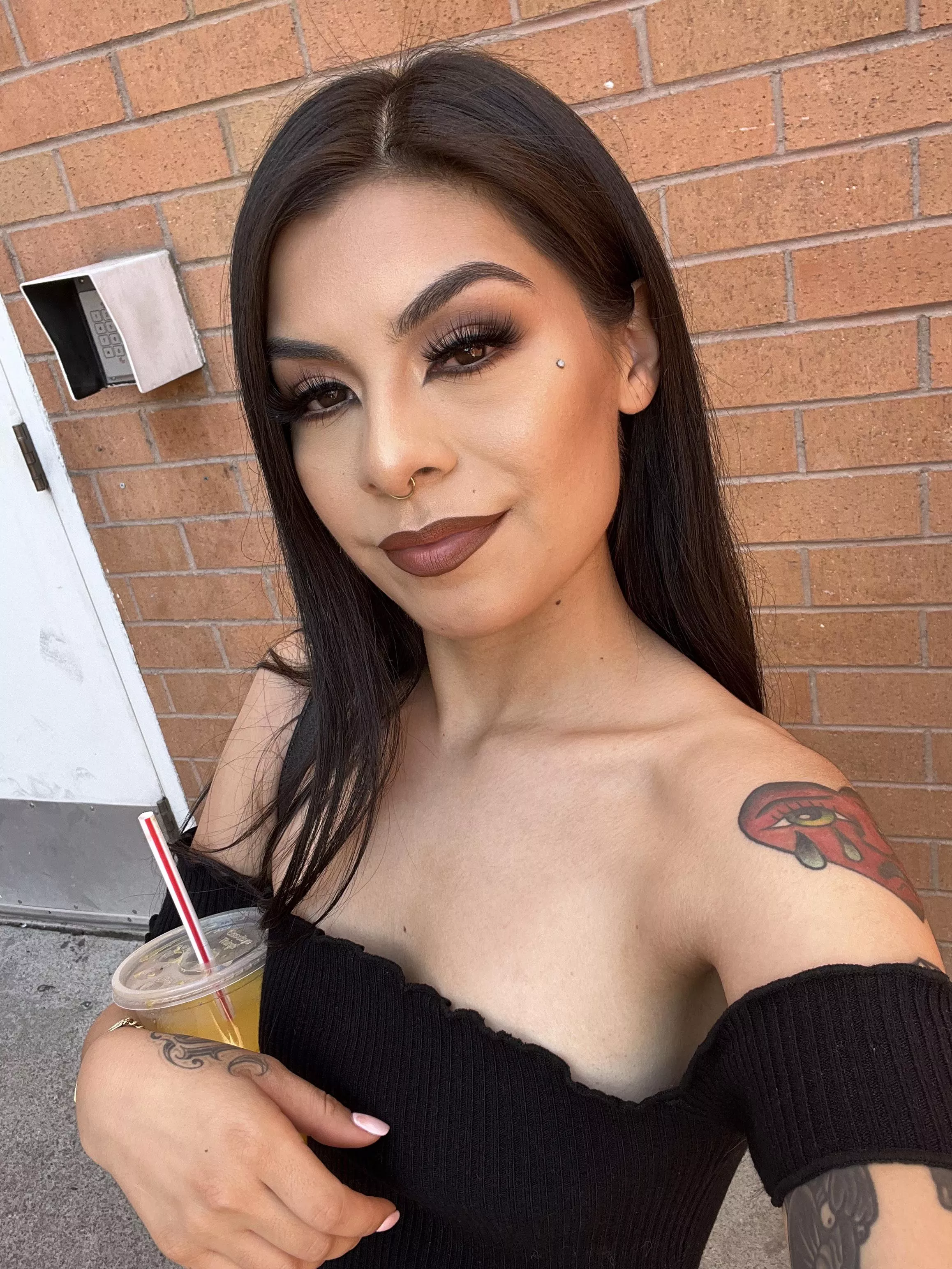 Mexican and Vietnamese 💚 posted by chiniiiz