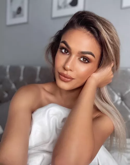 Mexican x Irish hello everybody by KikiSantana20