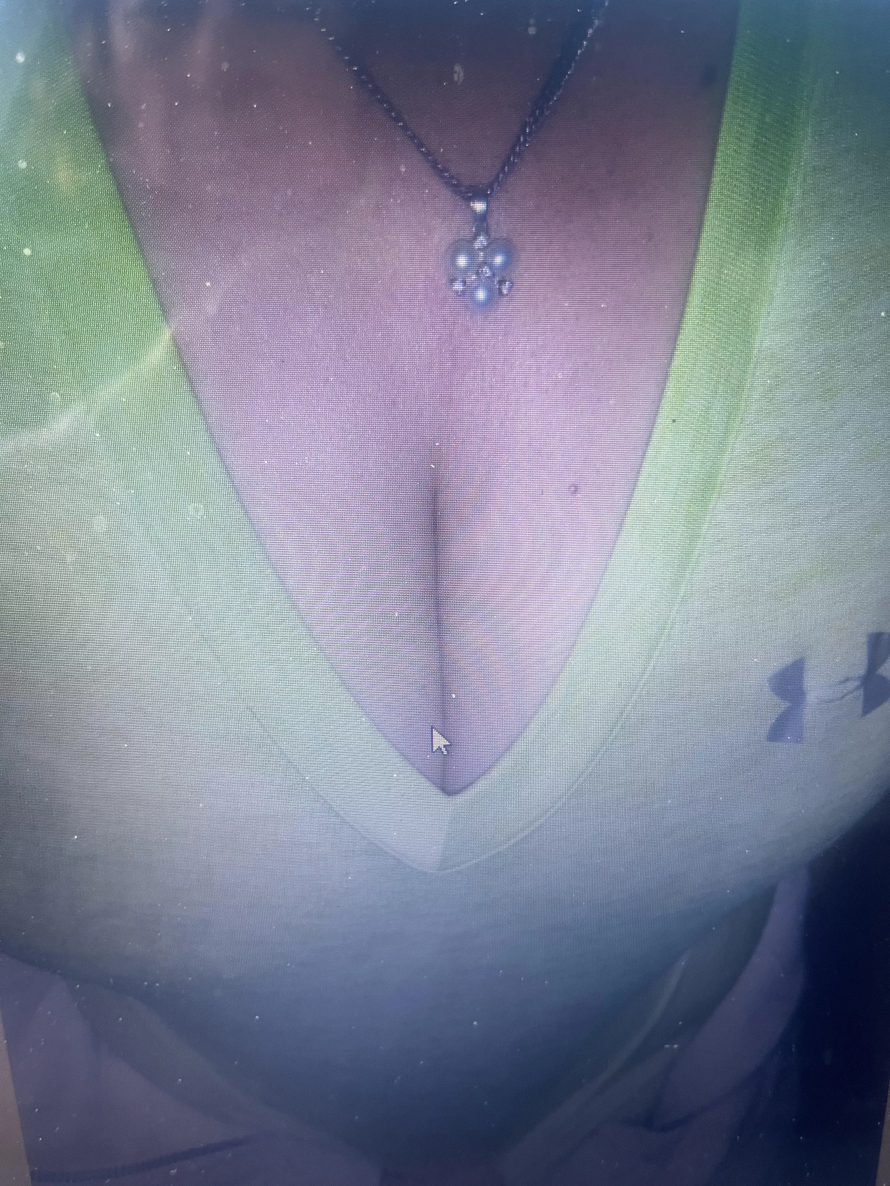 (m/F) hosting in Innisfail hotel tonight. Asian female white male, mid forties. posted by RocsOff