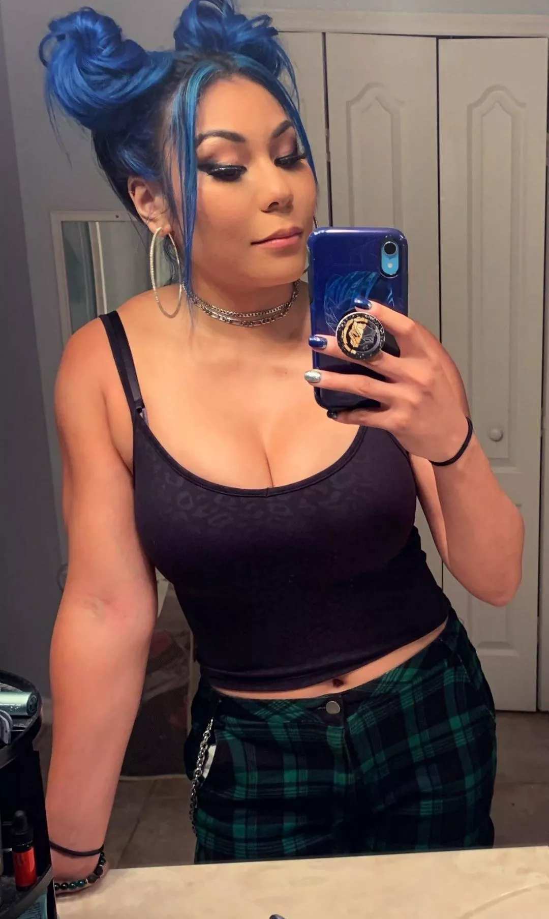 Mia posted by BurnerAccount3126