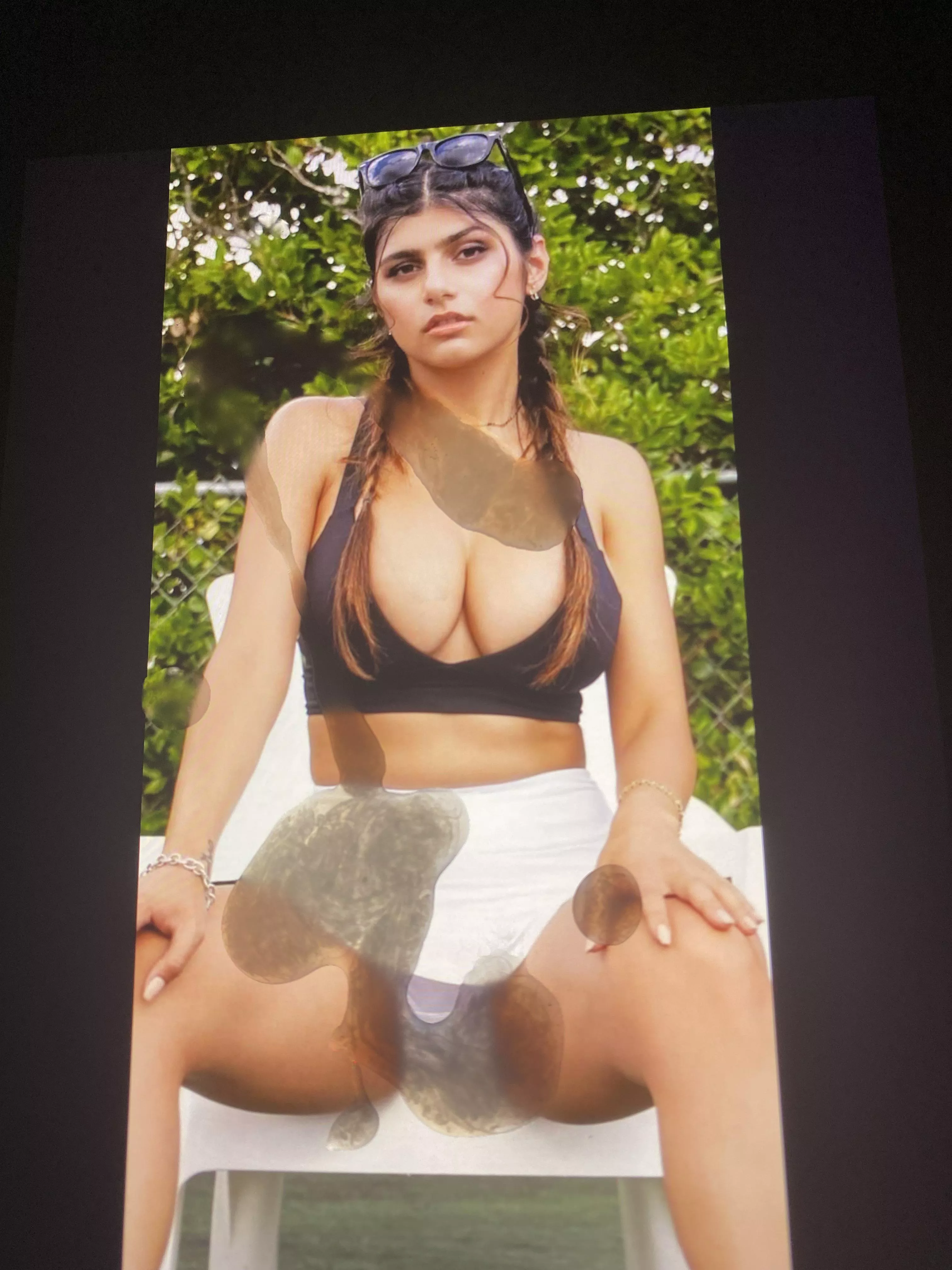 Mia 💦💦 posted by therealJmac09