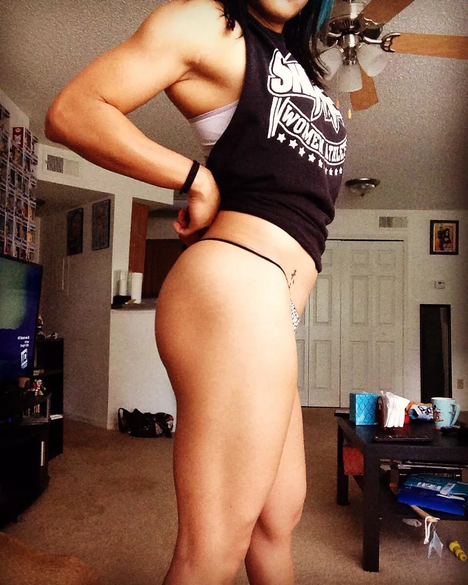 Mia Yim in a thong posted by Stratusfactiontime
