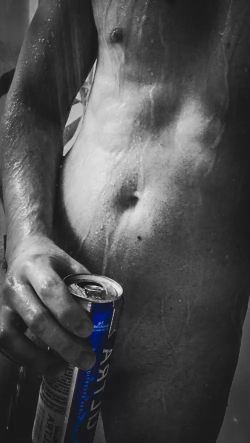 (M)ichelob tastes better in the shower by YugeFrigginGoy