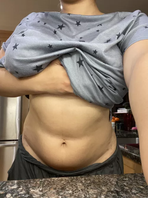 Midnight snack by Sunshinee_bby