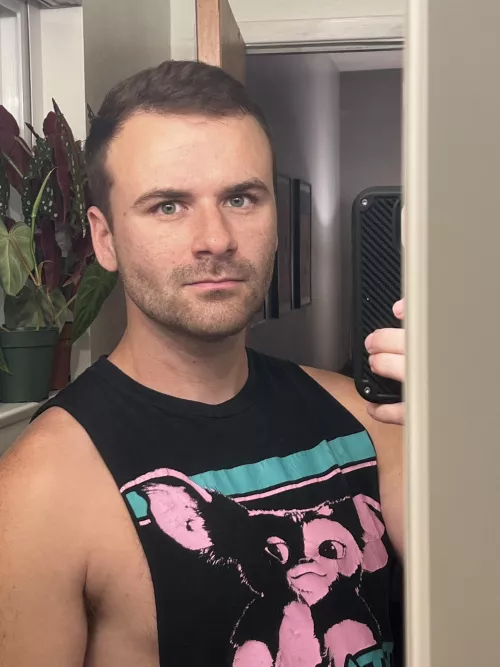 Mid-workout selfie 😇 by chjojo